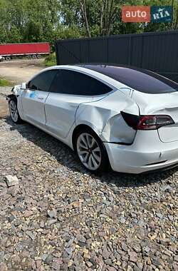 Седан Tesla Model 3 2018 в 