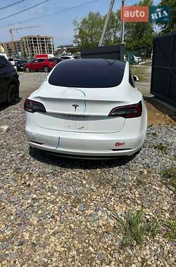 Седан Tesla Model 3 2018 в 
