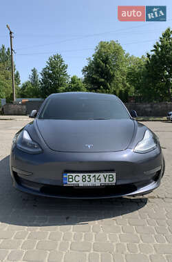 Седан Tesla Model 3 2021 в 