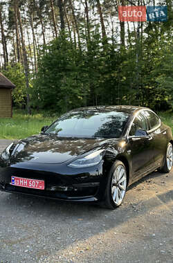 Седан Tesla Model 3 2019 в 