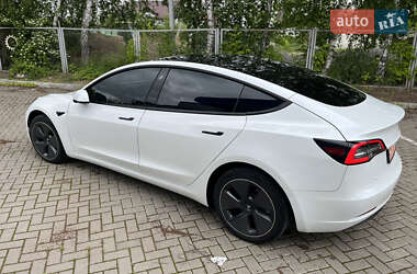 Седан Tesla Model 3 2022 в Самборе
