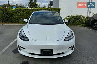 Ліфтбек Tesla Model 3 2021 в Києві