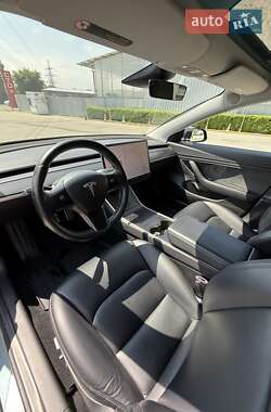 Седан Tesla Model 3 2018 в 