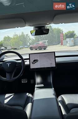 Седан Tesla Model 3 2018 в 