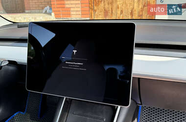 Седан Tesla Model 3 2018 в 