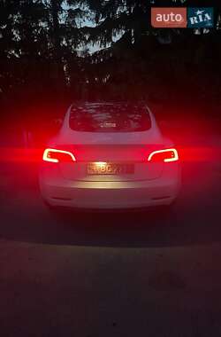 Седан Tesla Model 3 2019 в Березному