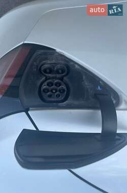 Седан Tesla Model 3 2019 в Березному