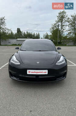 Седан Tesla Model 3 2018 в Білогородці