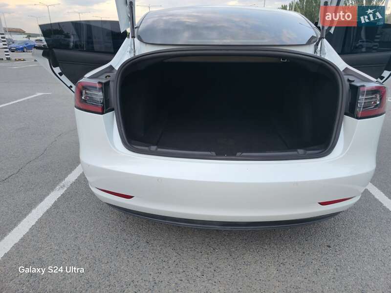 Седан Tesla Model 3 2019 в Дніпрі фото 11 Седан Tesla Model 3 2019 в Дніпрі