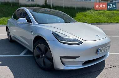 Седан Tesla Model 3 2018 в Вінниці