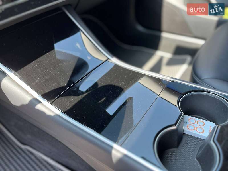 Седан Tesla Model 3 2018 в Виннице фото 30 Седан Tesla Model 3 2018 в Виннице