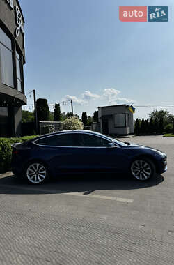 Седан Tesla Model 3 2018 в 