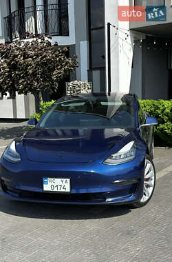 Седан Tesla Model 3 2018 в 