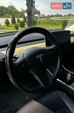Седан Tesla Model 3 2018 в 