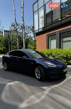 Седан Tesla Model 3 2018 в 