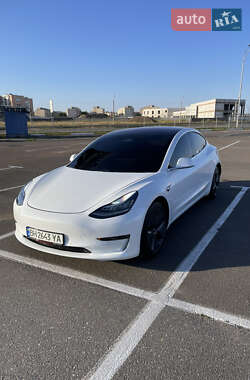 Седан Tesla Model 3 2018 в 