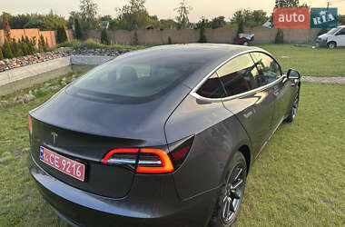 Седан Tesla Model 3 2019 в 
