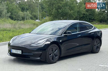 Седан Tesla Model 3 2019 в Львові
