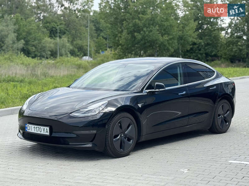 Седан Tesla Model 3 2019 в 