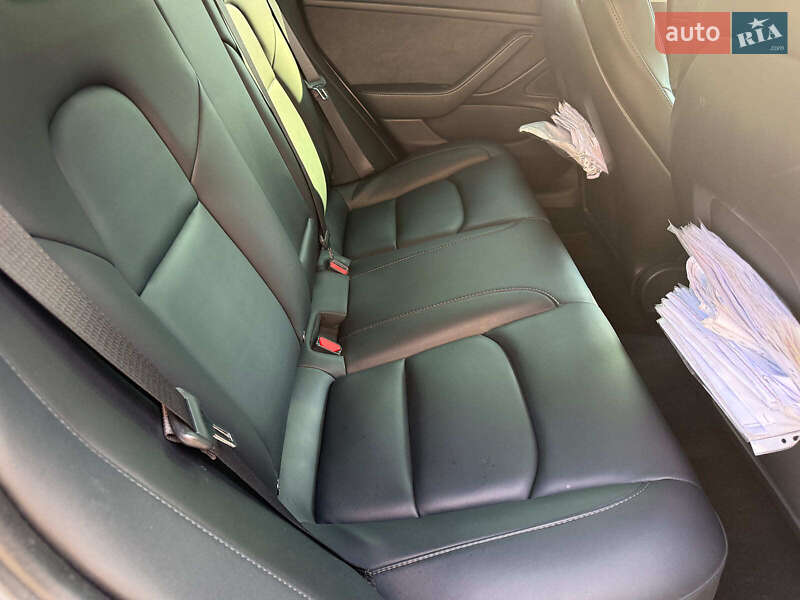Седан Tesla Model 3 2021 в Одессе