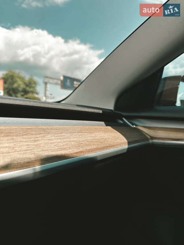 Седан Tesla Model 3 2021 в Киеве фото 21 Седан Tesla Model 3 2021 в Киеве