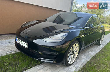 Седан Tesla Model 3 2018 в 