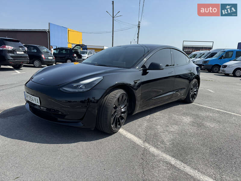 Tesla Model 3 2023