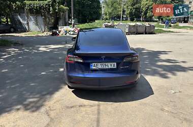 Седан Tesla Model 3 2018 в 