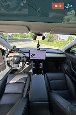 Седан Tesla Model 3 2018 в 