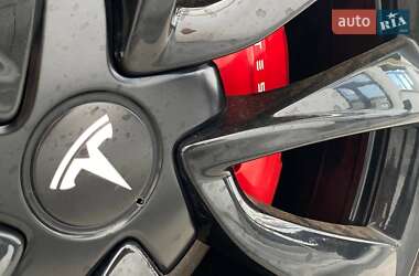 Седан Tesla Model 3 2019 в 
