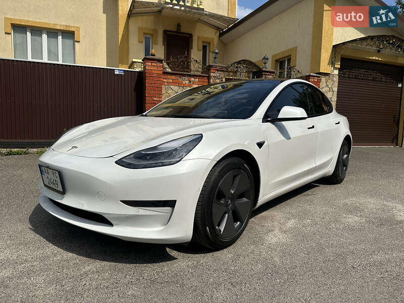 Седан Tesla Model 3 2023 в Киеве фото 10 Седан Tesla Model 3 2023 в Киеве