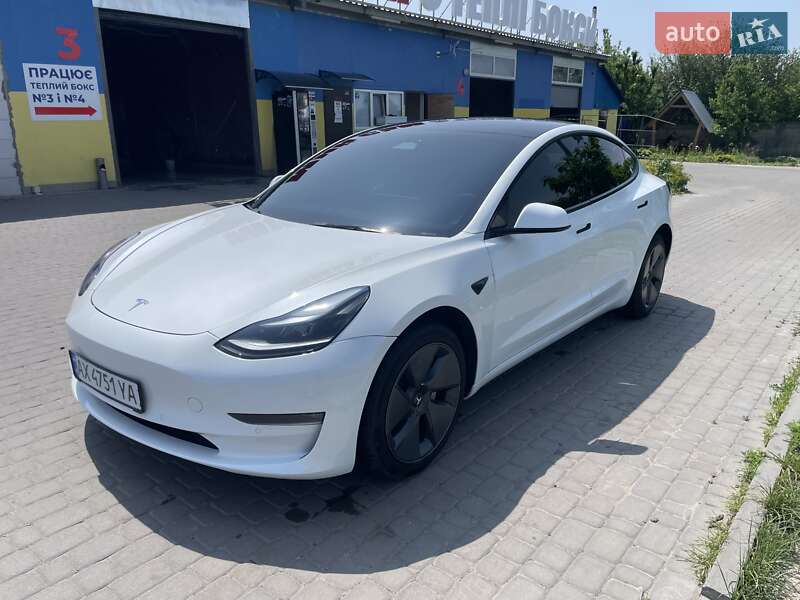 Седан Tesla Model 3 2022 в Харькове