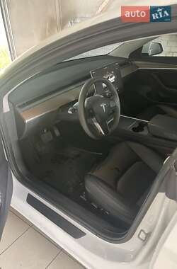 Седан Tesla Model 3 2022 в 