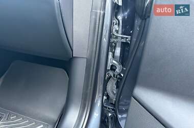Седан Tesla Model 3 2021 в Луцке