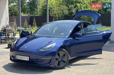 Седан Tesla Model 3 2022 в Вапнярке