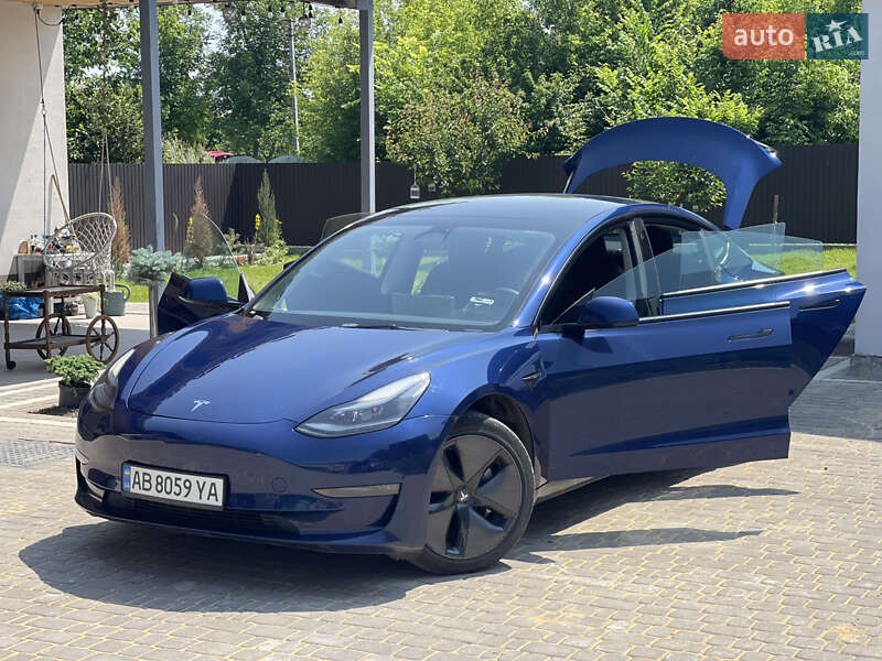 Tesla Model 3 2022