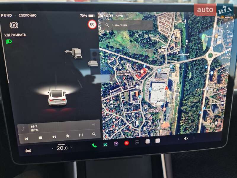 Седан Tesla Model 3 2020 в Луцке