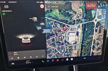 Седан Tesla Model 3 2020 в 