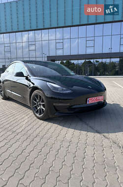 Седан Tesla Model 3 2022 в Львові