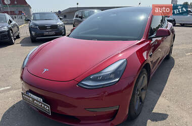 Седан Tesla Model 3 2021 в 