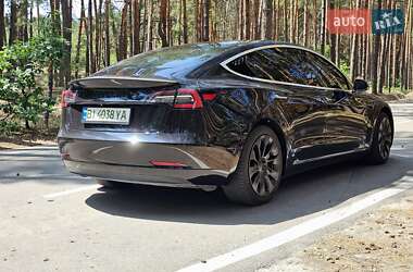 Седан Tesla Model 3 2018 в 
