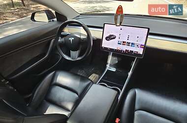 Седан Tesla Model 3 2018 в 