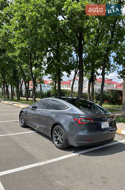 Седан Tesla Model 3 2018 в 