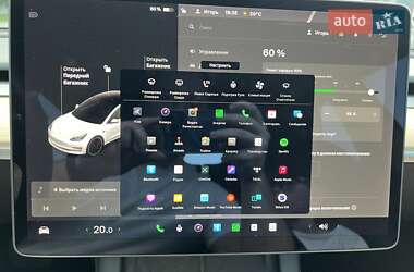 Седан Tesla Model 3 2021 в Виннице