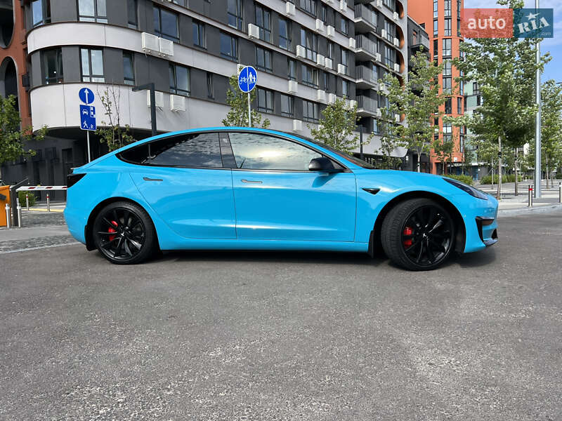 Седан Tesla Model 3 2019 в Києві