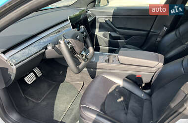 Седан Tesla Model 3 2019 в 