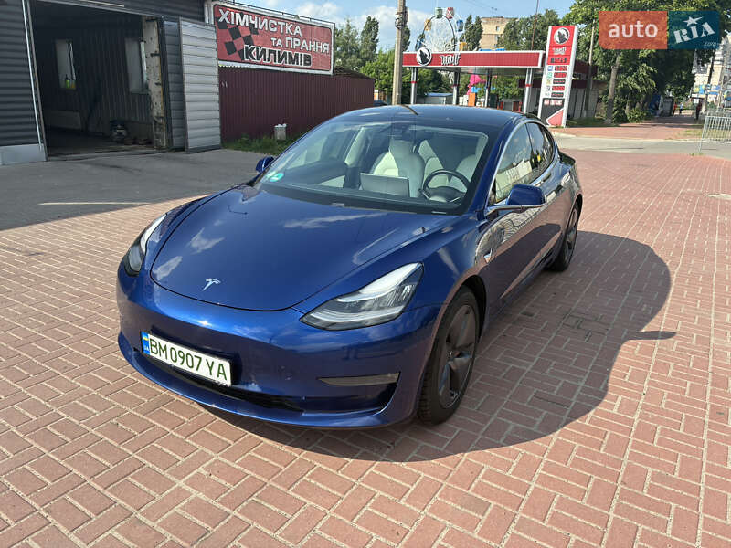 Седан Tesla Model 3 2019 в 