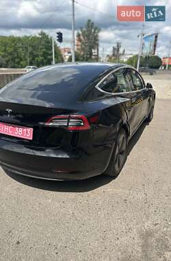 Седан Tesla Model 3 2020 в 