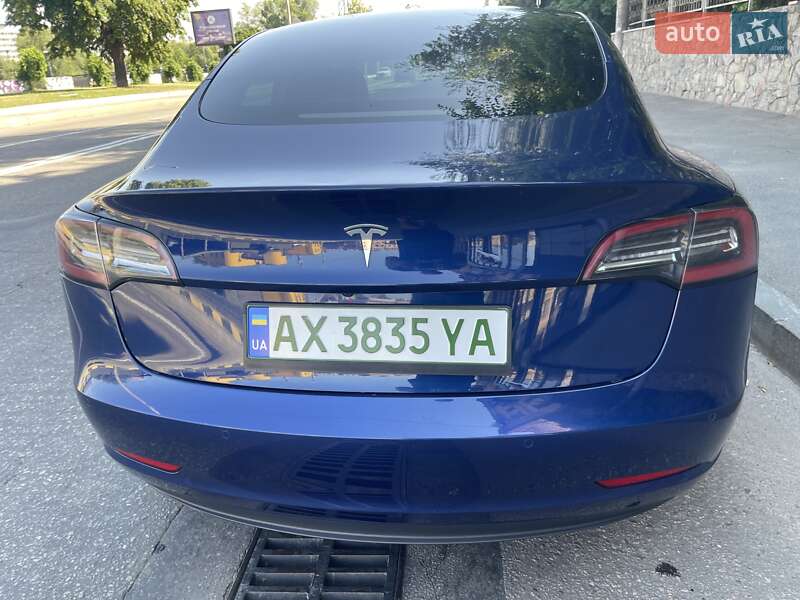 Седан Tesla Model 3 2022 в Харкові