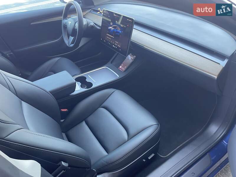 Седан Tesla Model 3 2022 в Харкові
